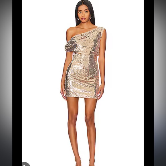 superdown Dresses & Skirts - SUPERDOWN rose gold Sequin One-Shoulder Dress